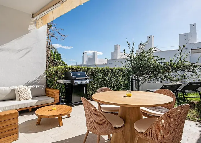 Casa Junto Al Mar Con Piscina 45 *