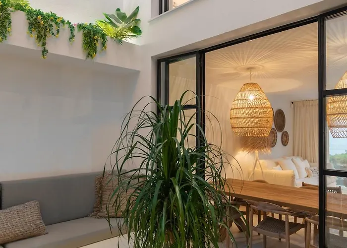 Casa Junto Al Mar Con Piscina 45