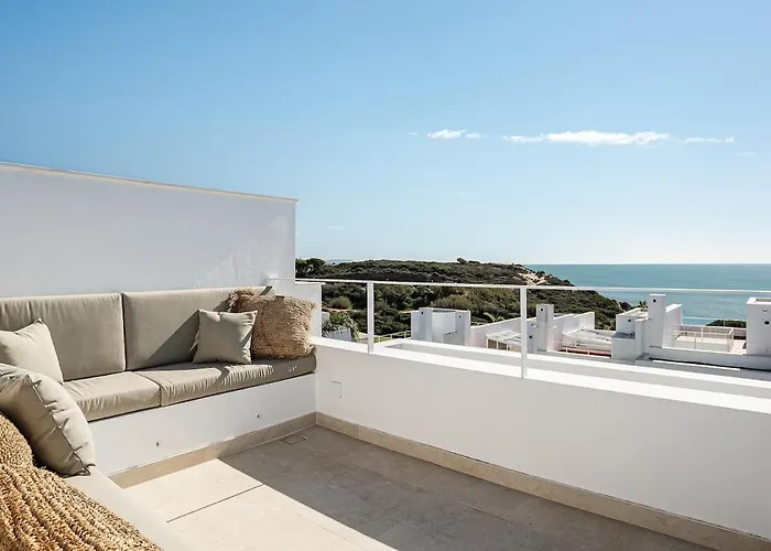 Casa Junto Al Mar Con Piscina 45 بيت للعطل كونيل ذي لا فرونتيرا