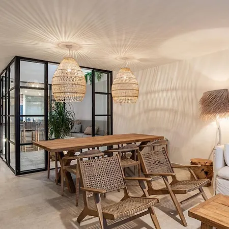 Casa Junto Al Mar Con Piscina 45 別荘 *